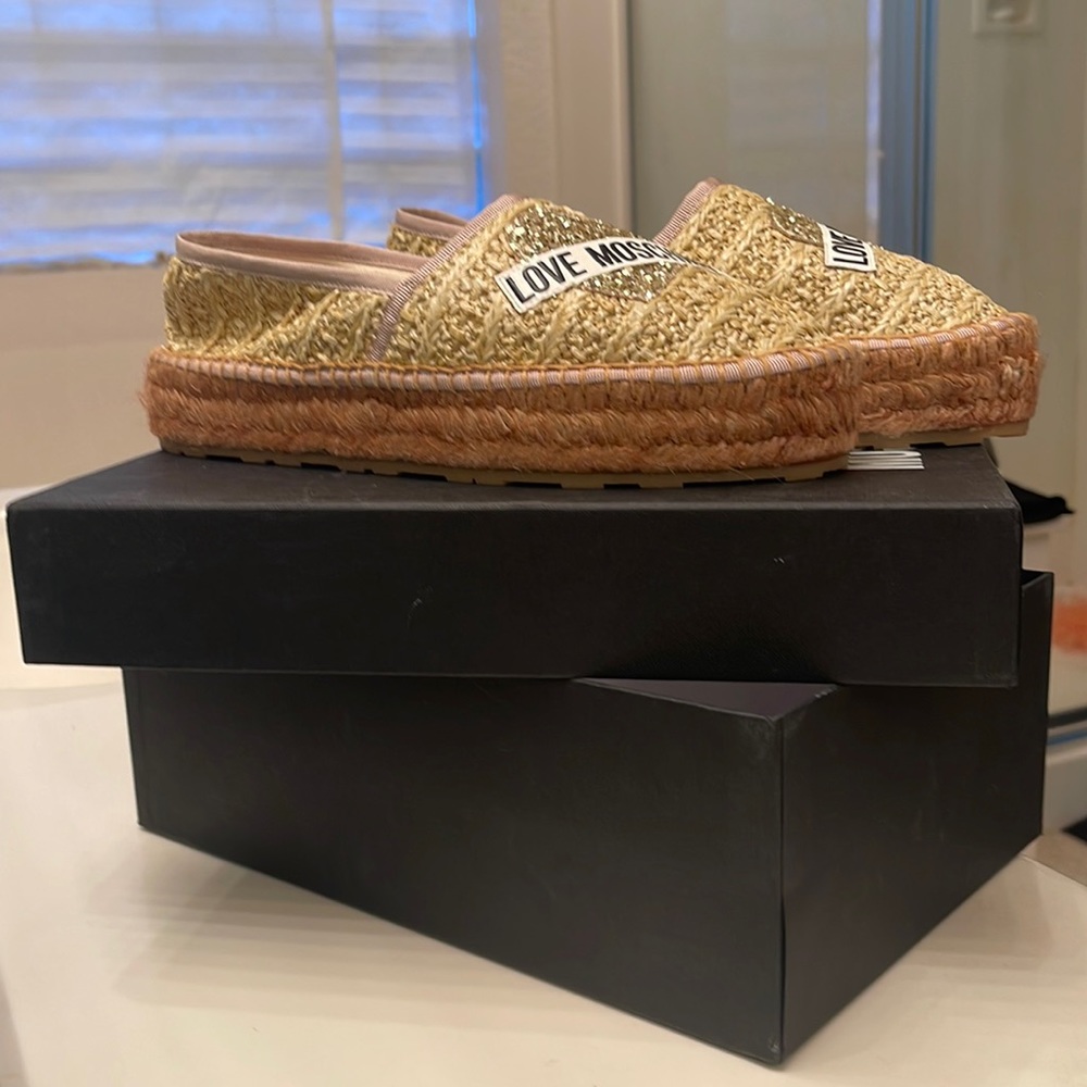 Love Moshino espadrilles (New)